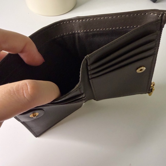 Charles & Keith bifold wallet dark brown - Picture 6 of 6